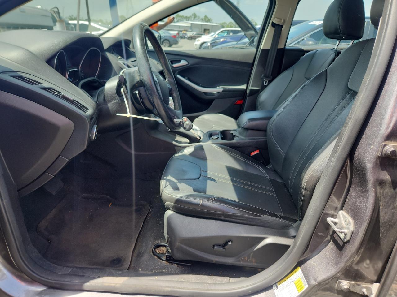2014 Ford Focus Se Gray vin: 1FADP3K27EL280167