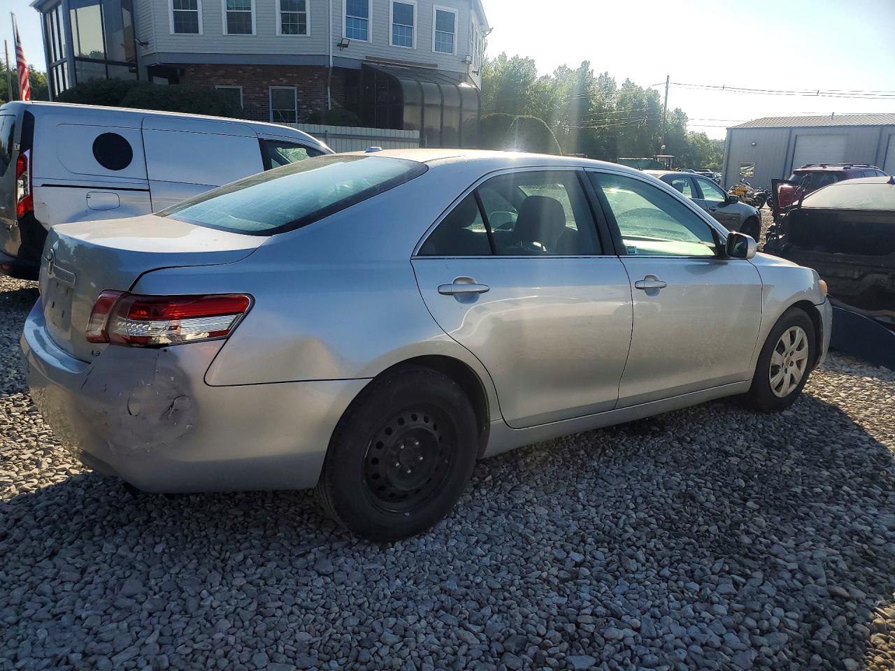 2011 Toyota Camry Le Серебряный vin: 4T4BF3EK2BR156170