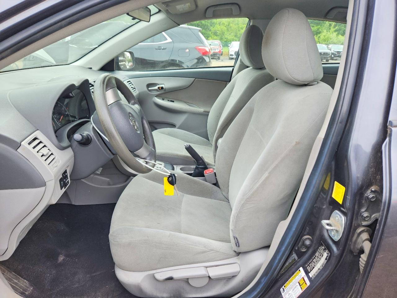 2010 Toyota Corolla Le Gray vin: 2T1BU4EE0AC517492