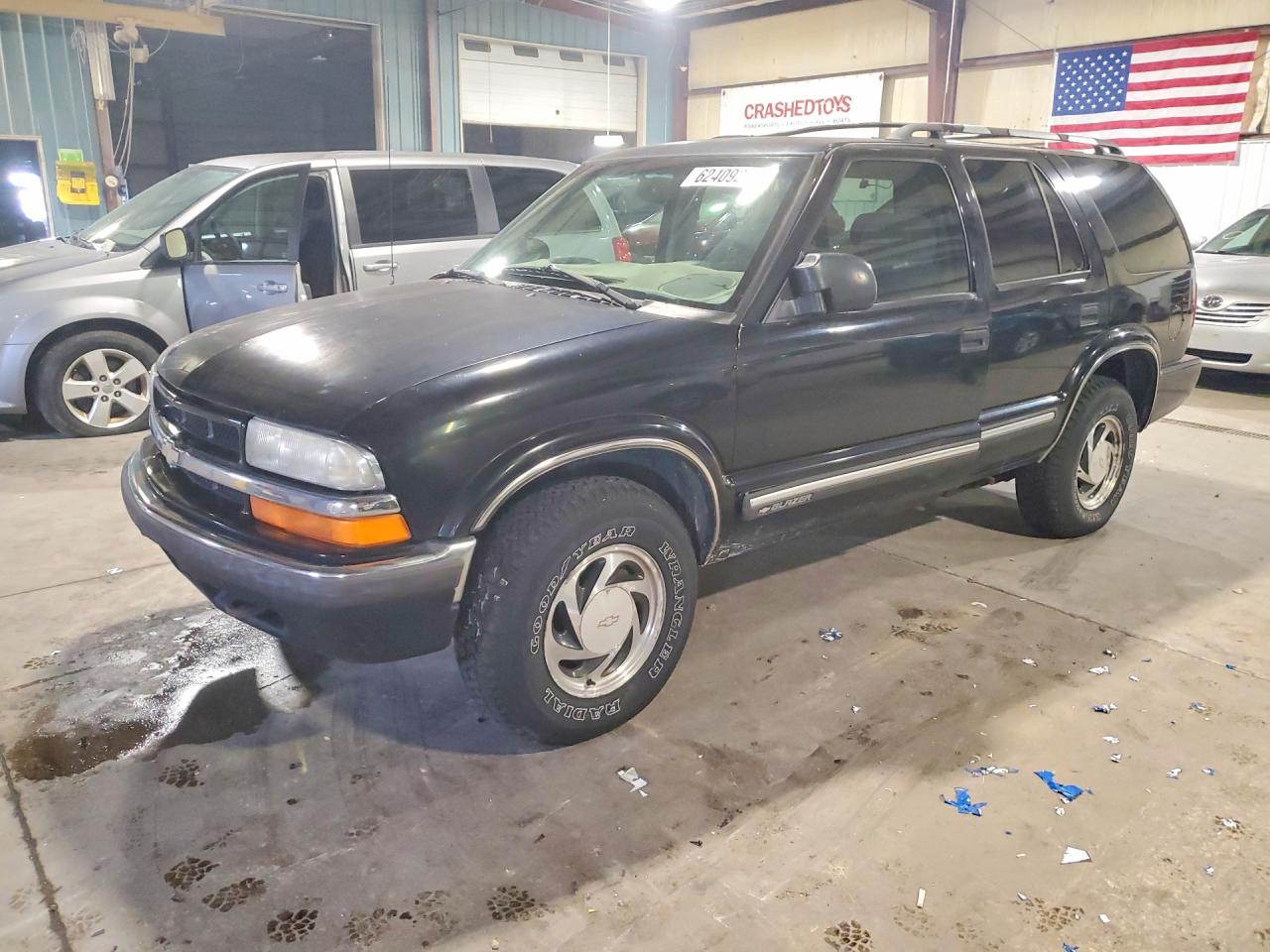 2001 Chevrolet Blazer Black vin: 1GNDT13W112113614