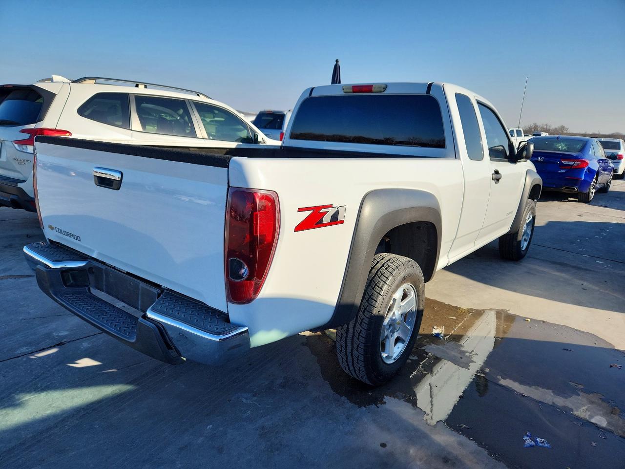 2005 Chevrolet Colorado White vin: 1GCDS198258197580