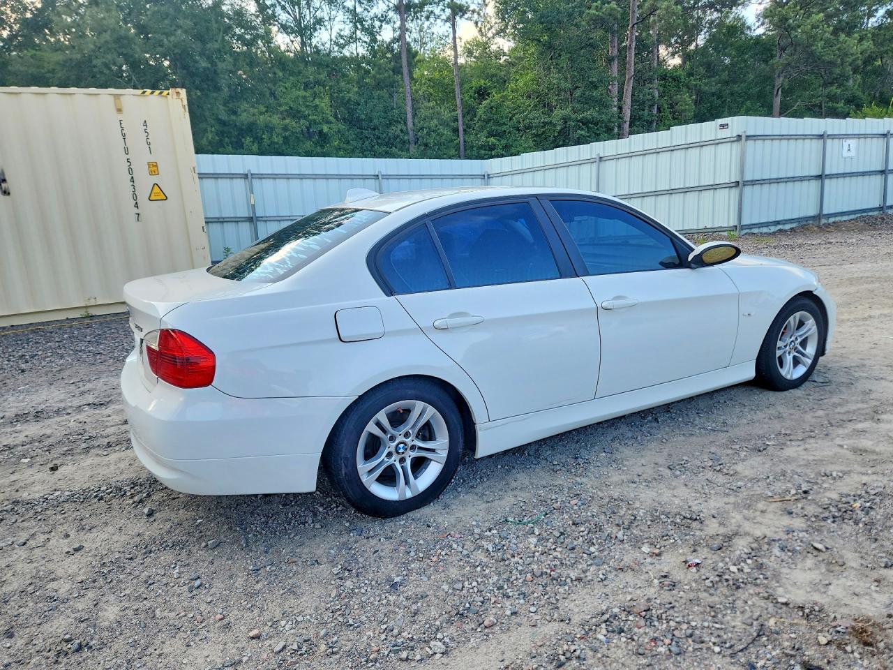 2008 Bmw 328 I Белый vin: WBAVA33588P141846