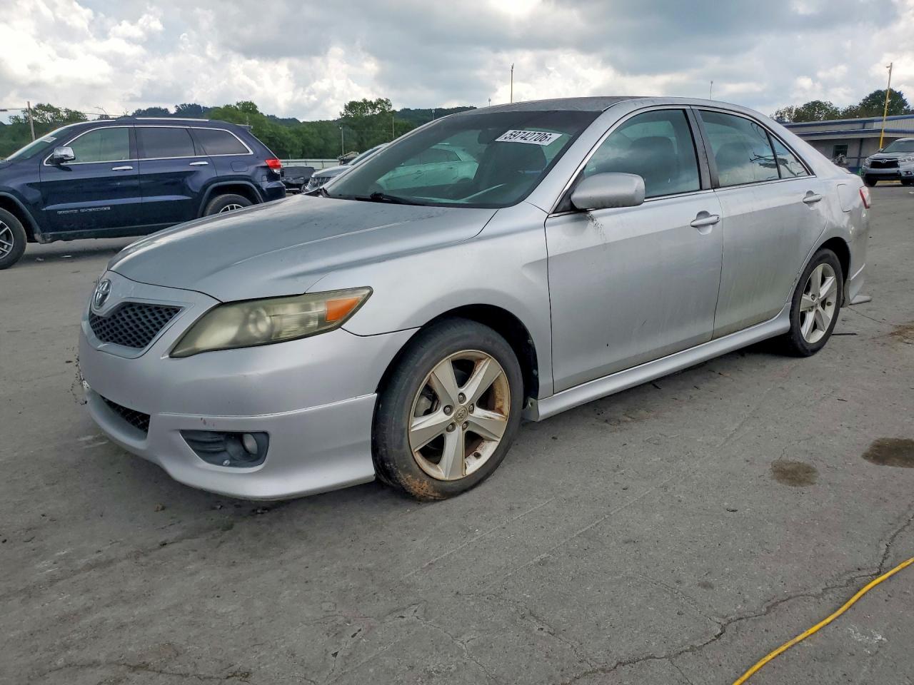 2010 Toyota Camry Se Silver vin: 4T1BF3EK9AU062523
