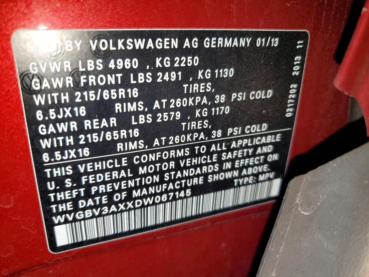 2013 Volkswagen Tiguan S Burgundy vin: WVGBV3AXXDW067145