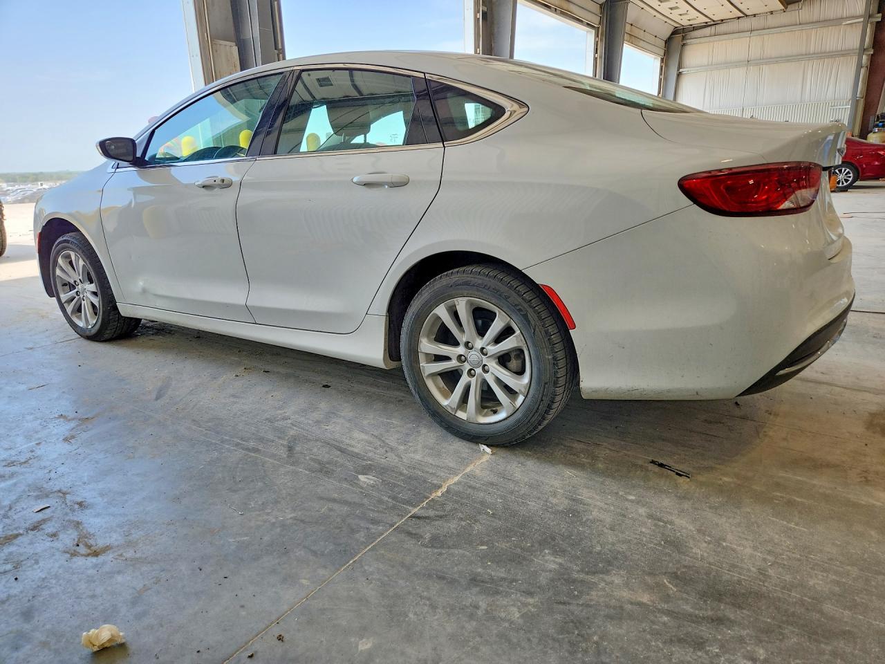 2015 Chrysler 200 Limited White vin: 1C3CCCAB2FN735861