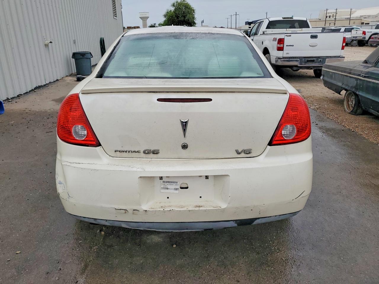 2008 Pontiac G6 Base Cream vin: 1G2ZG57N784211822