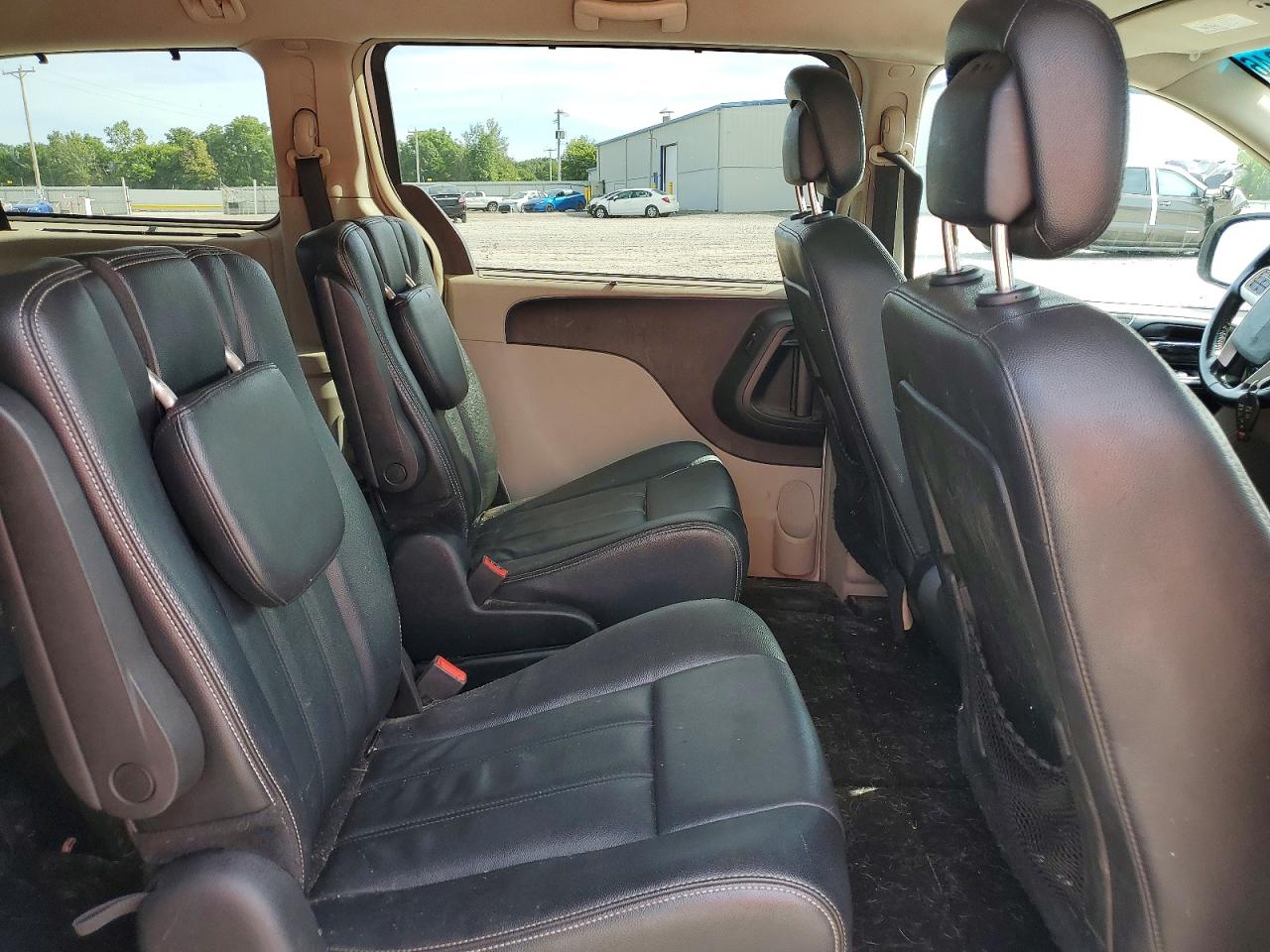 2015 Chrysler Town & Country Touring White vin: 2C4RC1BG8FR662535