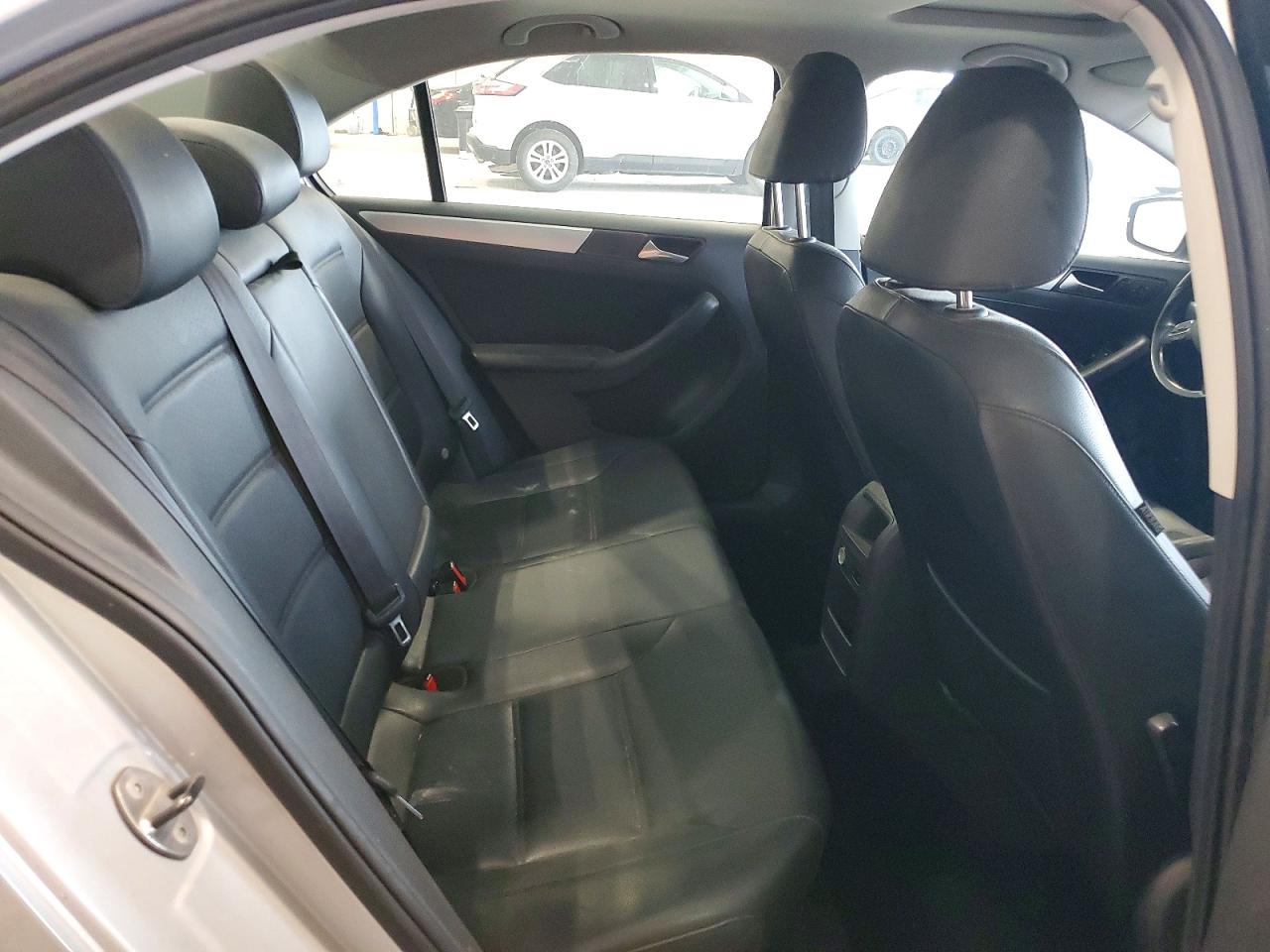 2014 Volkswagen Jetta Se Silver vin: 3VWD07AJXEM388244