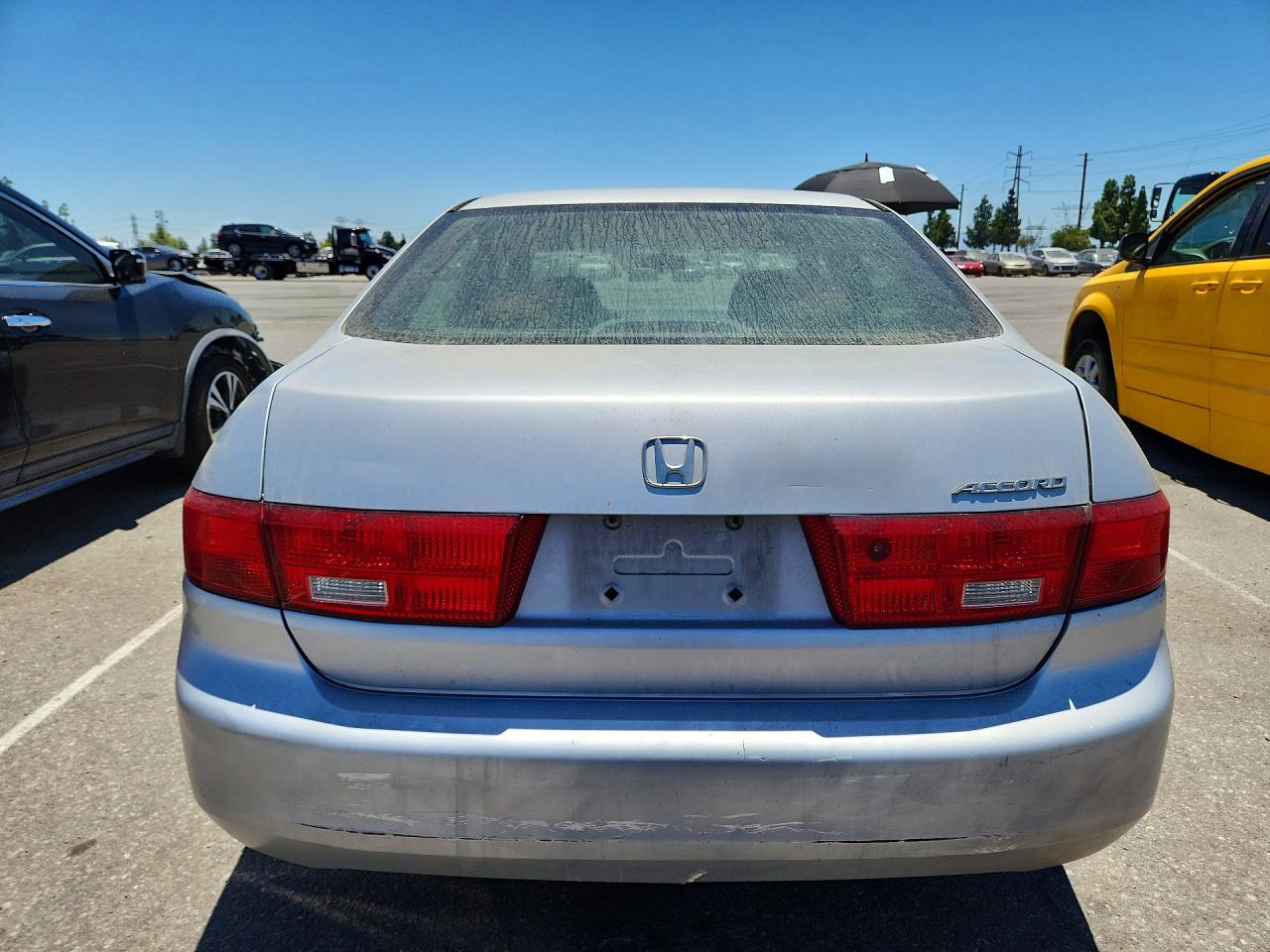 2005 Honda Accord Dx Silver vin: 1HGCM56105A149784