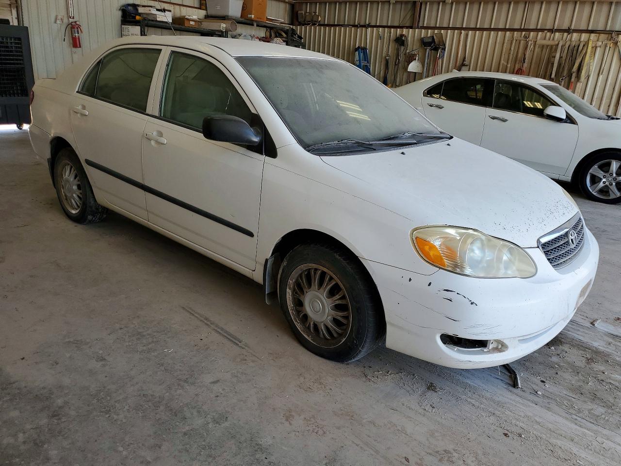 2005 Toyota Corolla Ce White vin: 1NXBR32E75Z427339