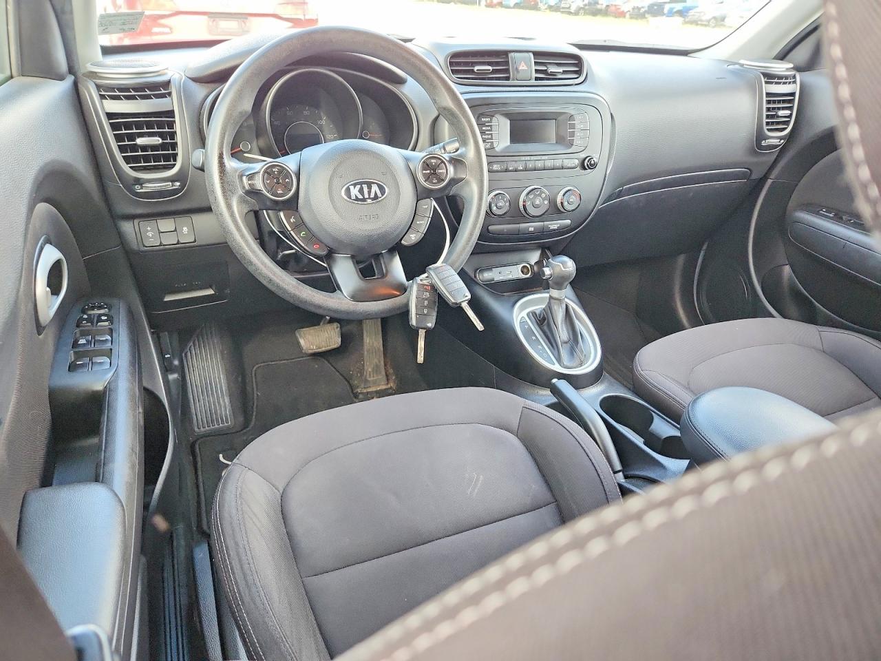 2016 Kia Soul Base White vin: KNDJN2A25G7288326