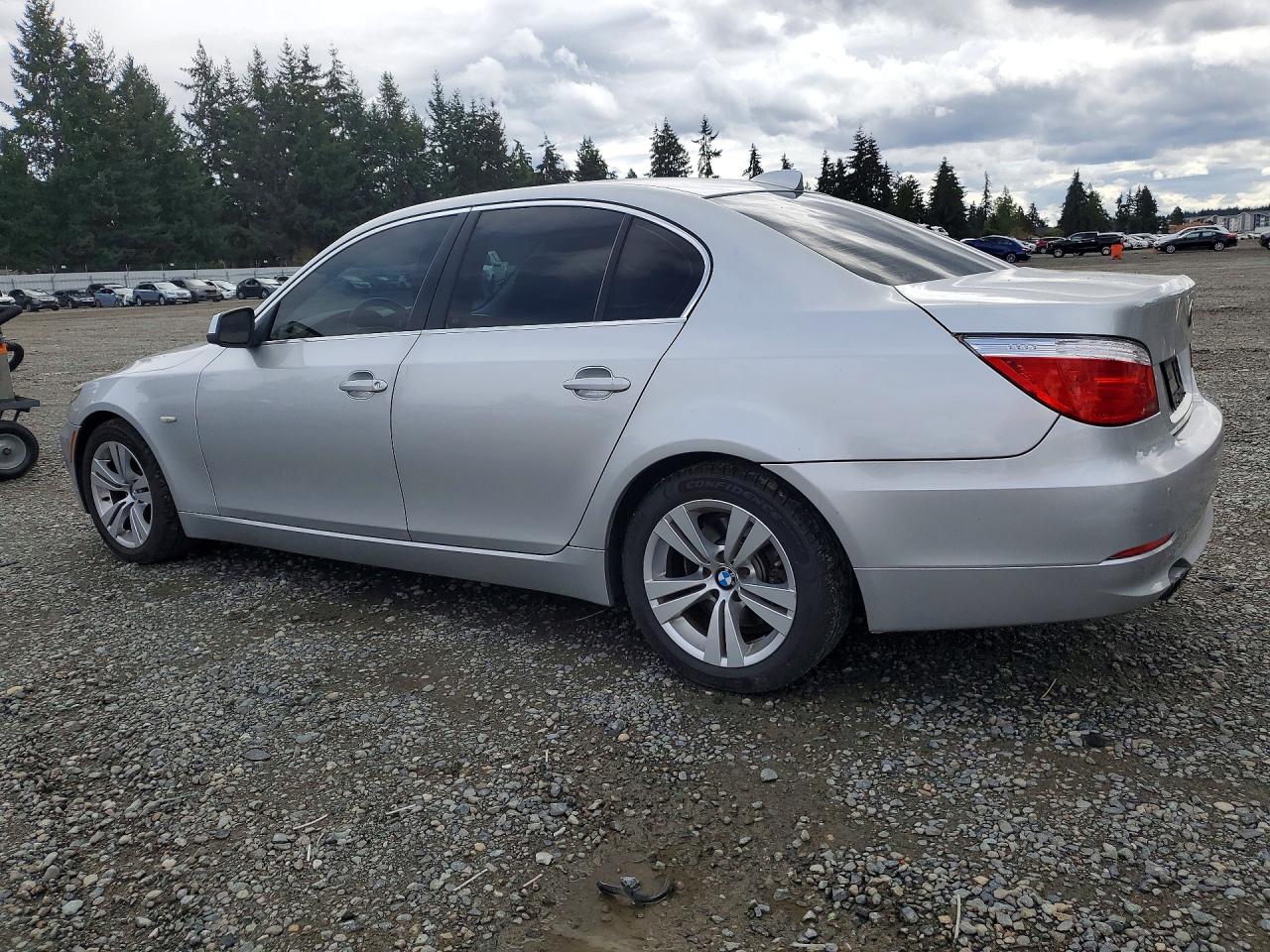 2010 Bmw 528 I Silver vin: WBANU5C52AC129580