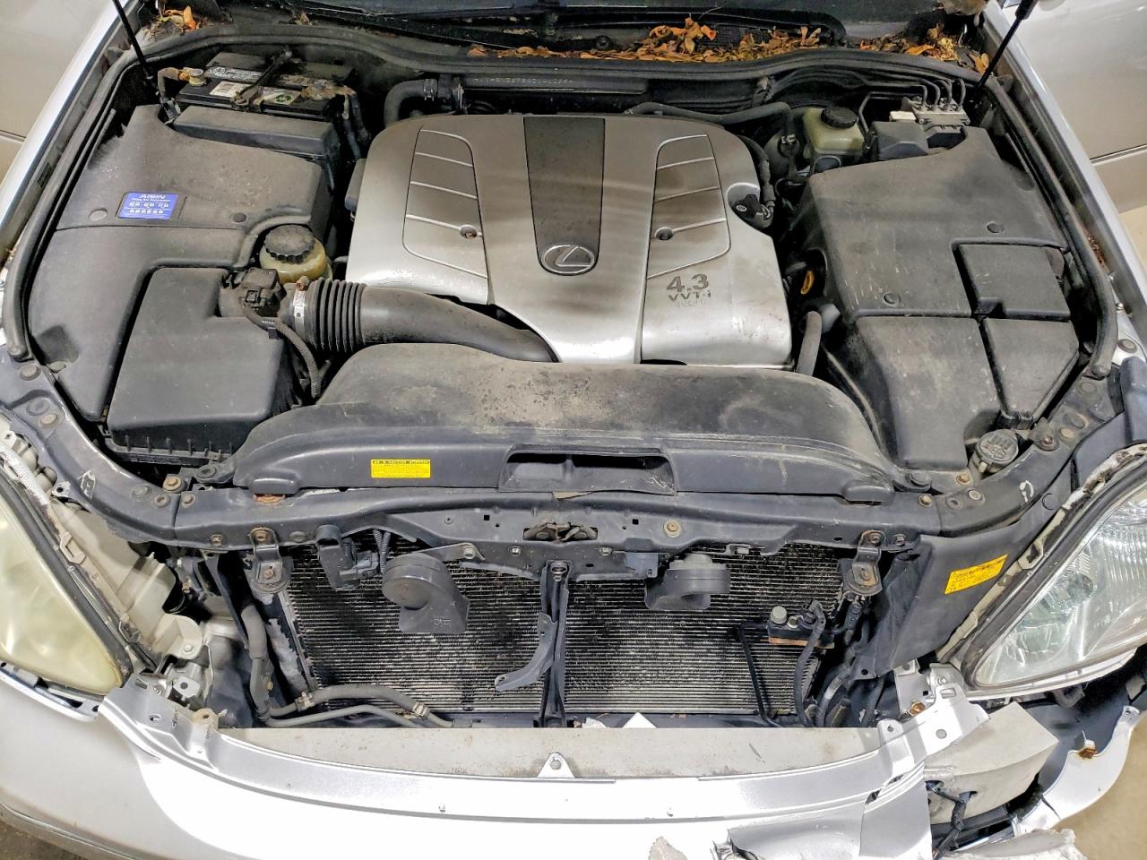 2004 Lexus Ls 430 Серый vin: JTHBN36F840141099
