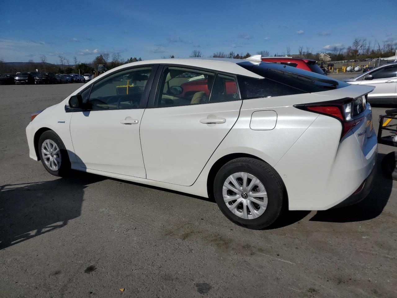 2019 Toyota Prius White vin: JTDKARFU1K3083640