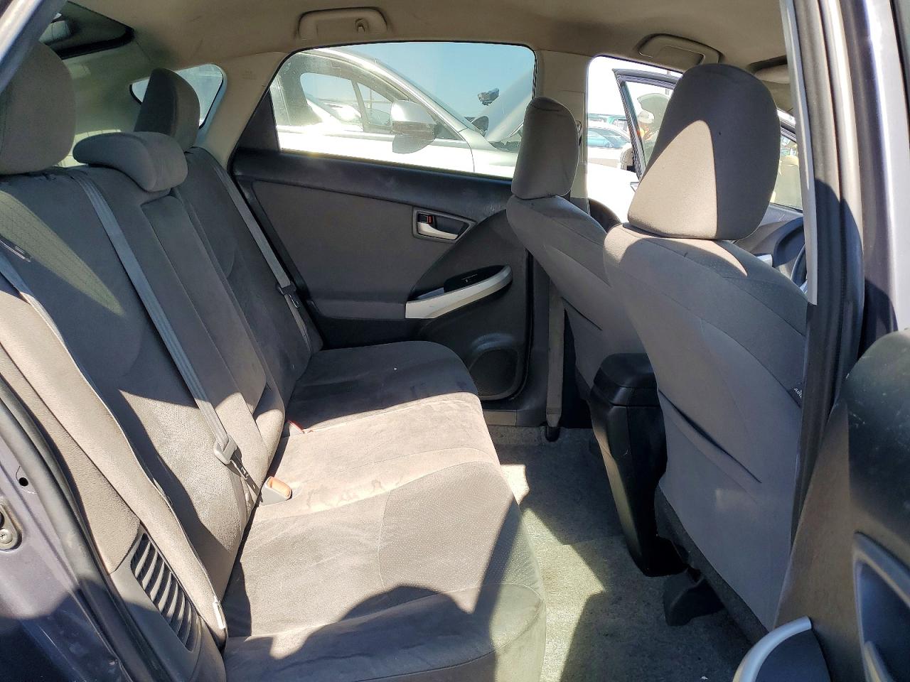 2015 Toyota Prius Two Gray vin: JTDKN3DU6F0479929