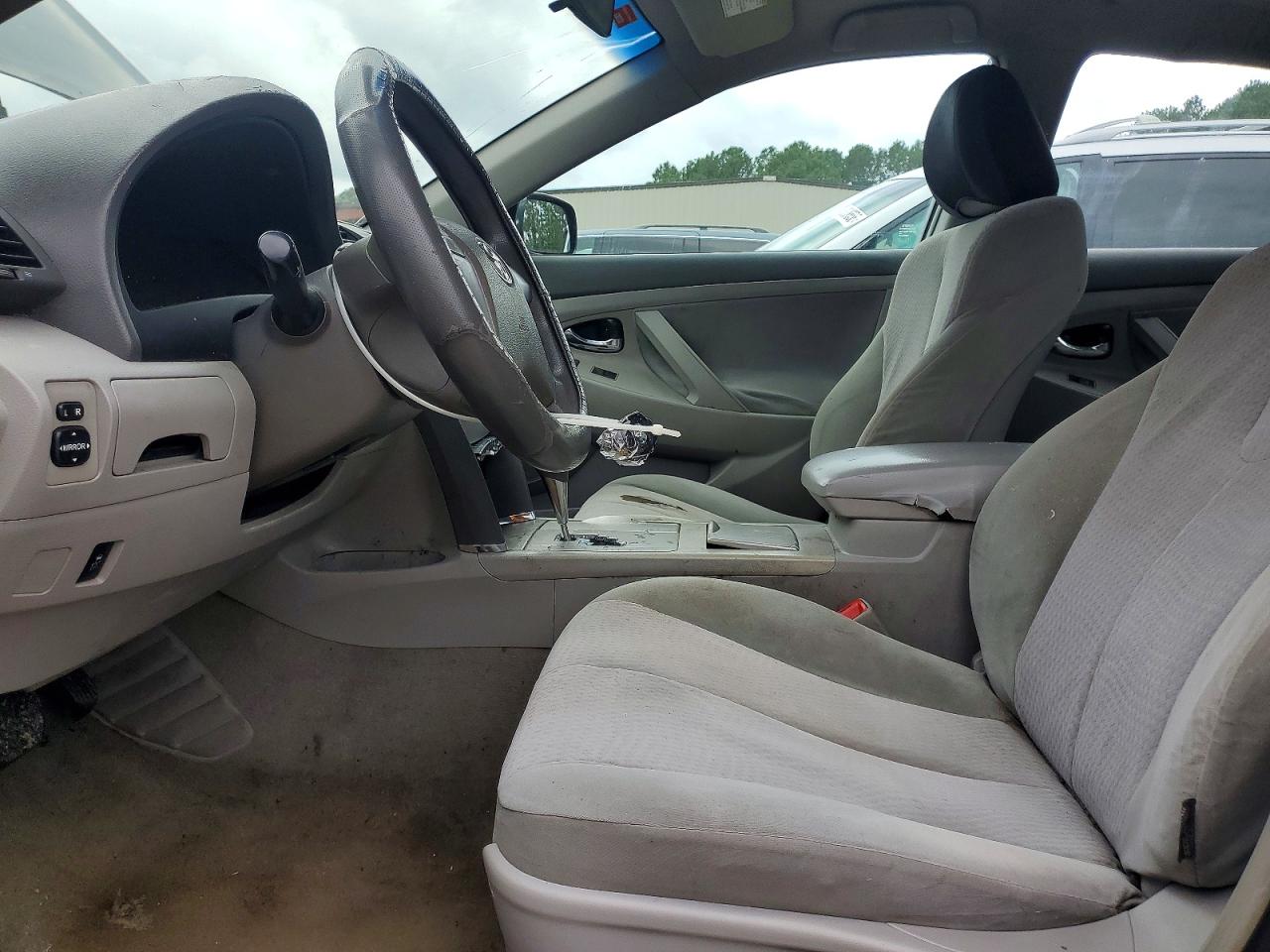 2010 Toyota Camry Le Gray vin: 4T1BF3EKXAU567132