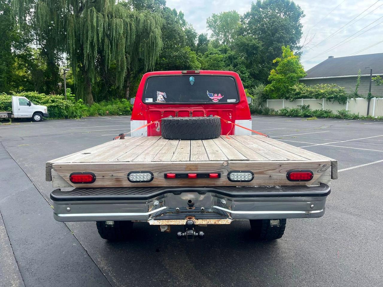 1997 Ford F250 Two Tone vin: 1FTHX26H8VEC43508