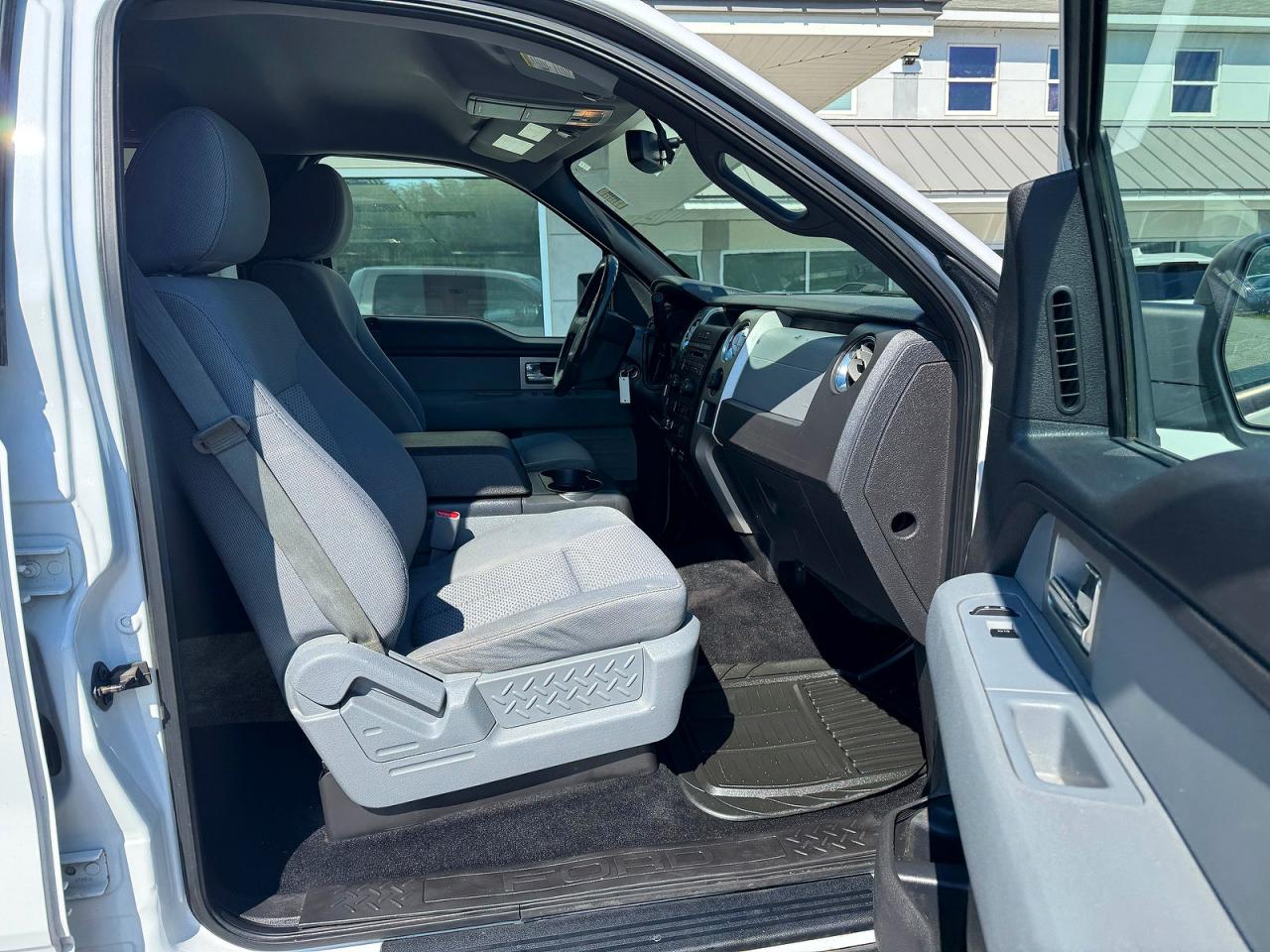 2011 Ford F150 Supercrew White vin: 1FTFW1ETXBFC82231