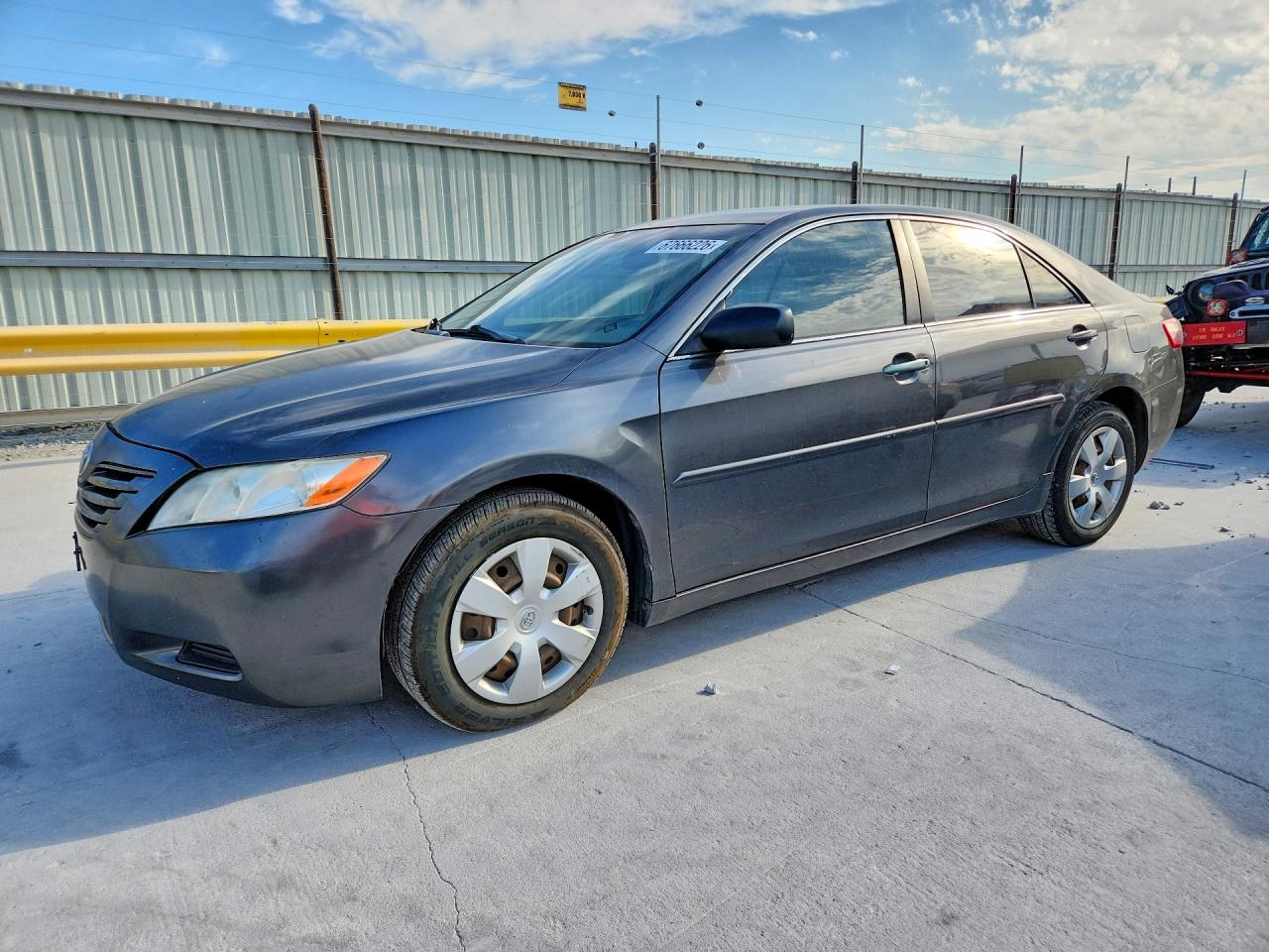 2009 Toyota Camry Le Gray vin: 4T4BE46KX9R107235
