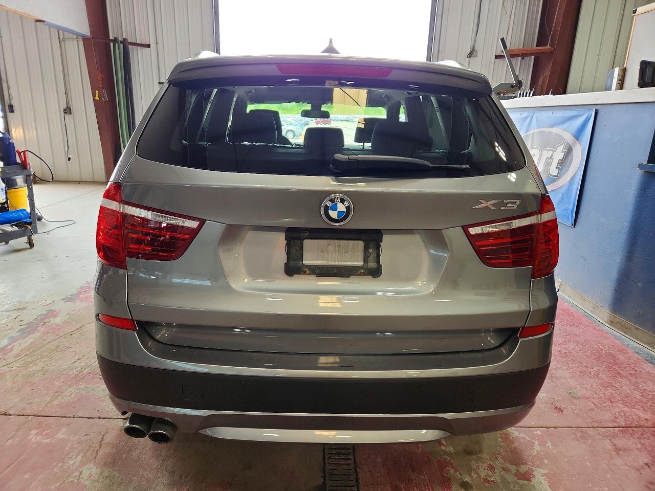 2014 Bmw X3 Xdrive28i Серебряный vin: 5UXWX9C54E0D43212