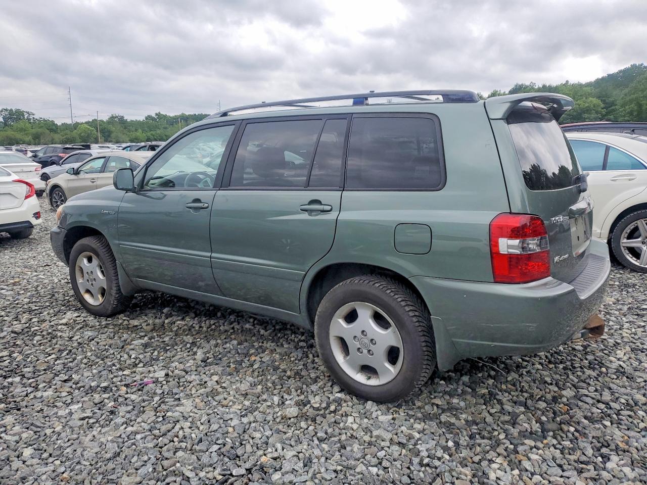 2005 Toyota Highlander Limited Green vin: JTEEP21A350111729