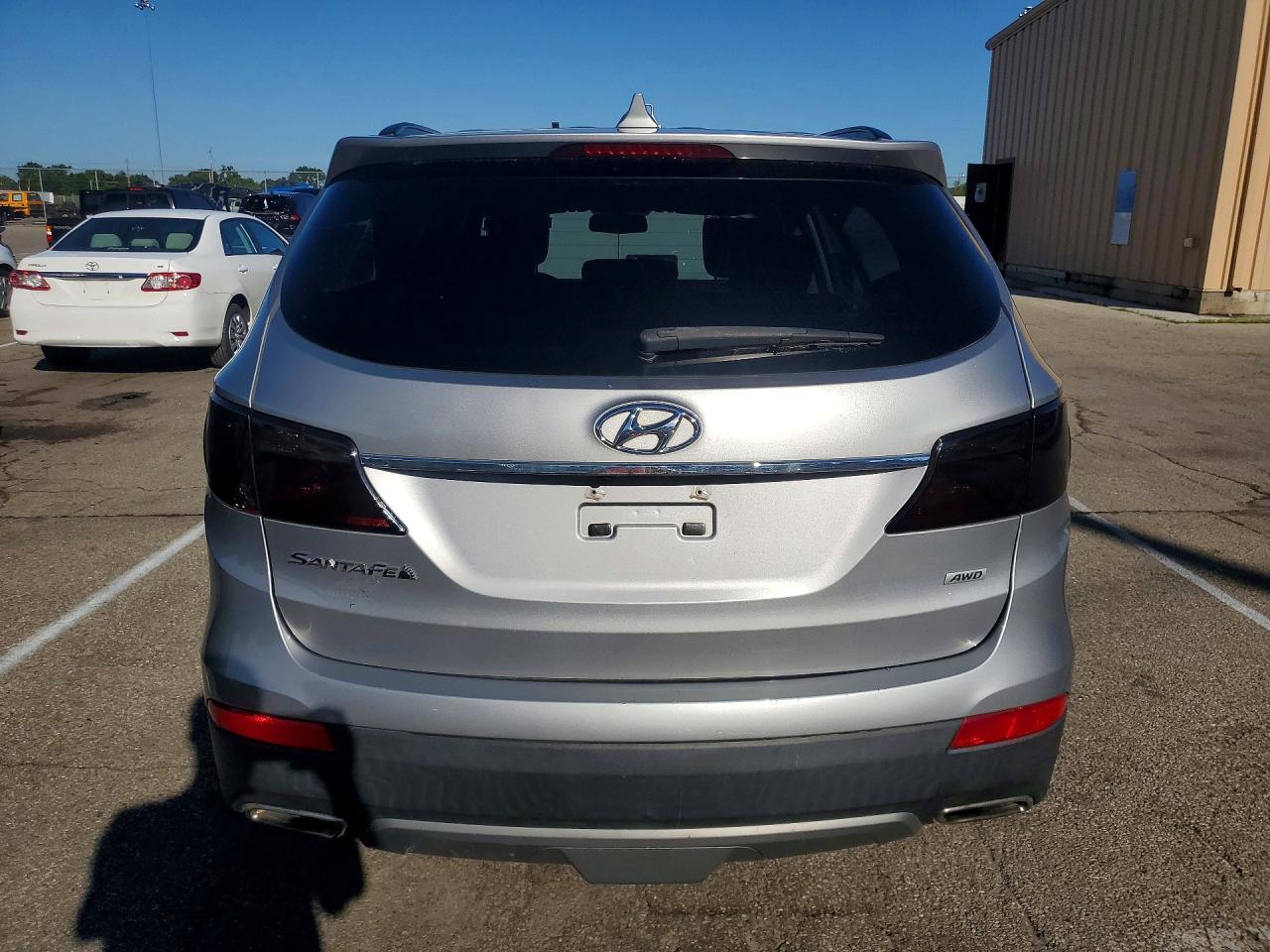 2014 Hyundai Santa Fe Gls Серебряный vin: KM8SNDHF2EU047360