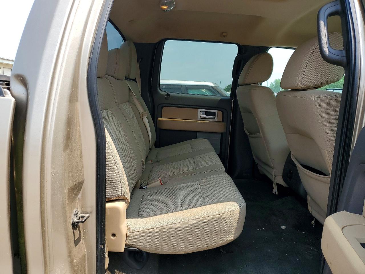 2011 Ford F150 Supercrew Cream vin: 1FTFW1ET8BFD16005