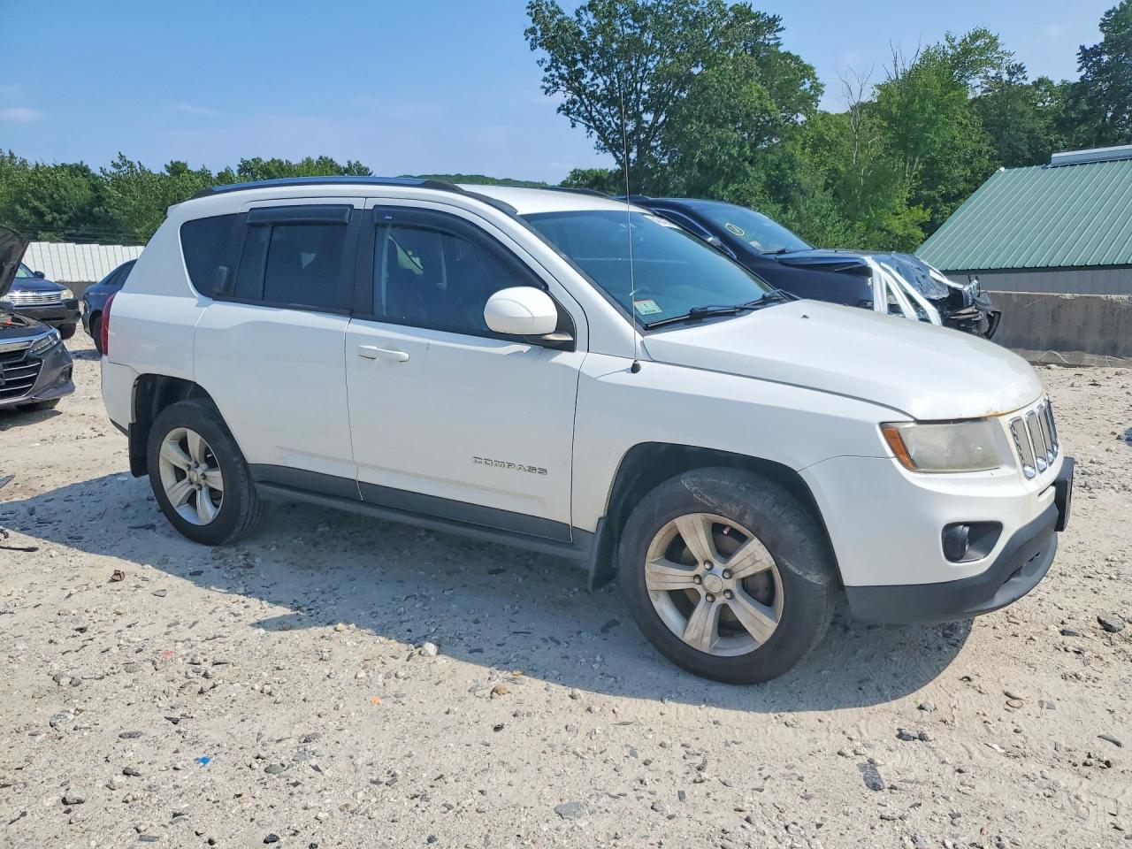 2014 Jeep Compass Latitude White vin: 1C4NJDEB9ED661272