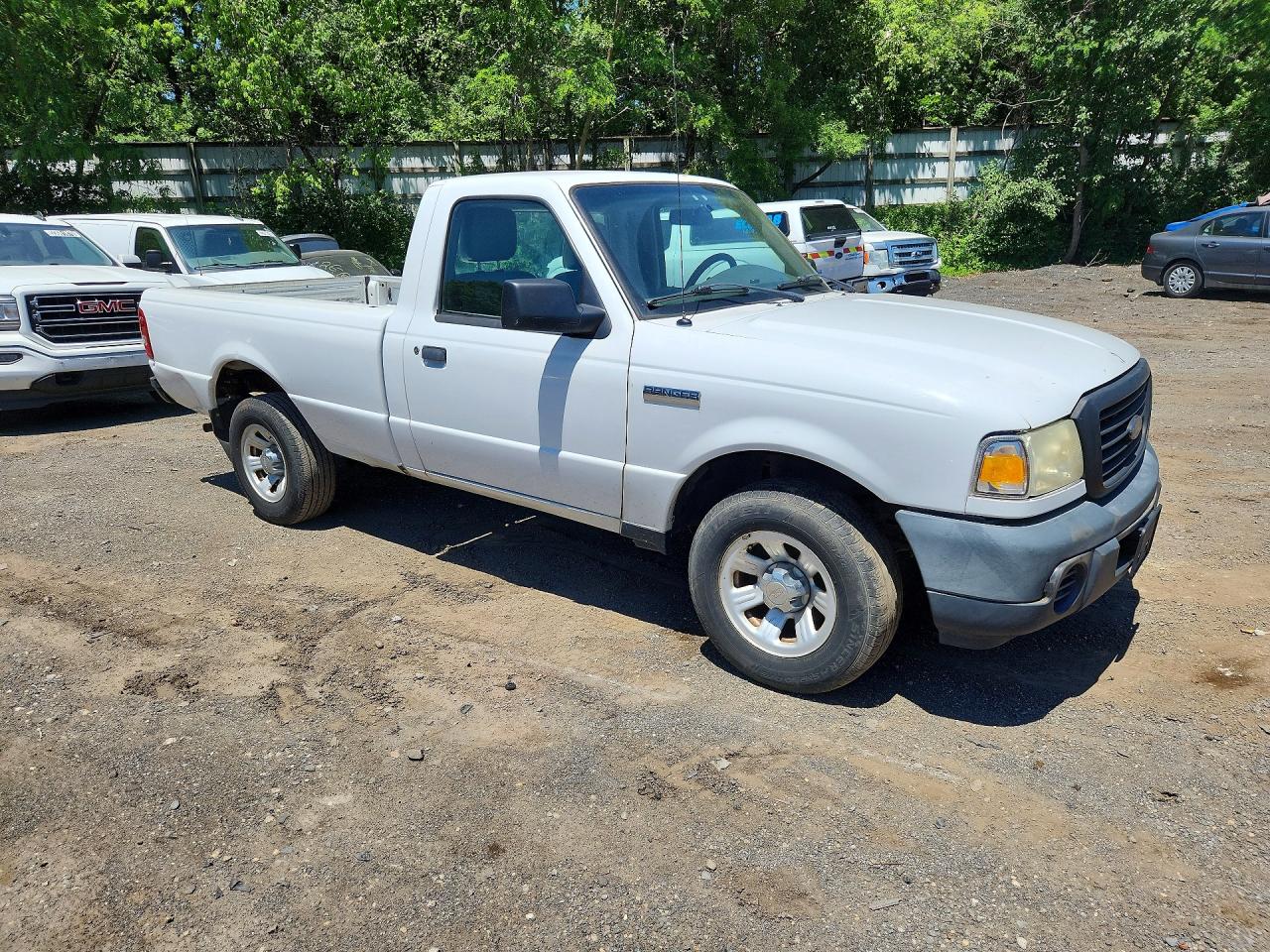 2010 Ford Ranger White vin: 1FTKR1AD8APA09799