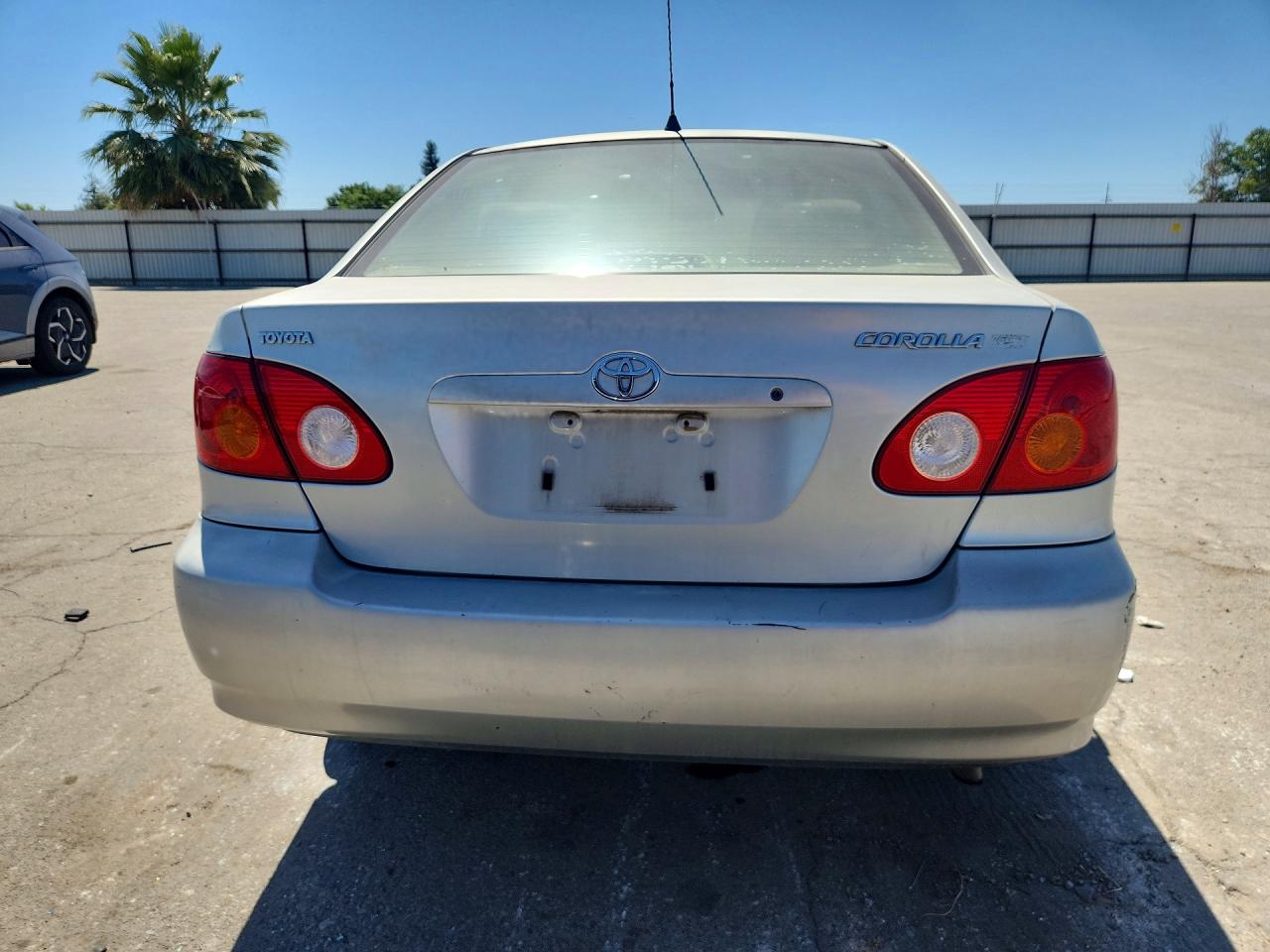 2003 Toyota Corolla Ce Silver vin: 1NXBR32E23Z007159