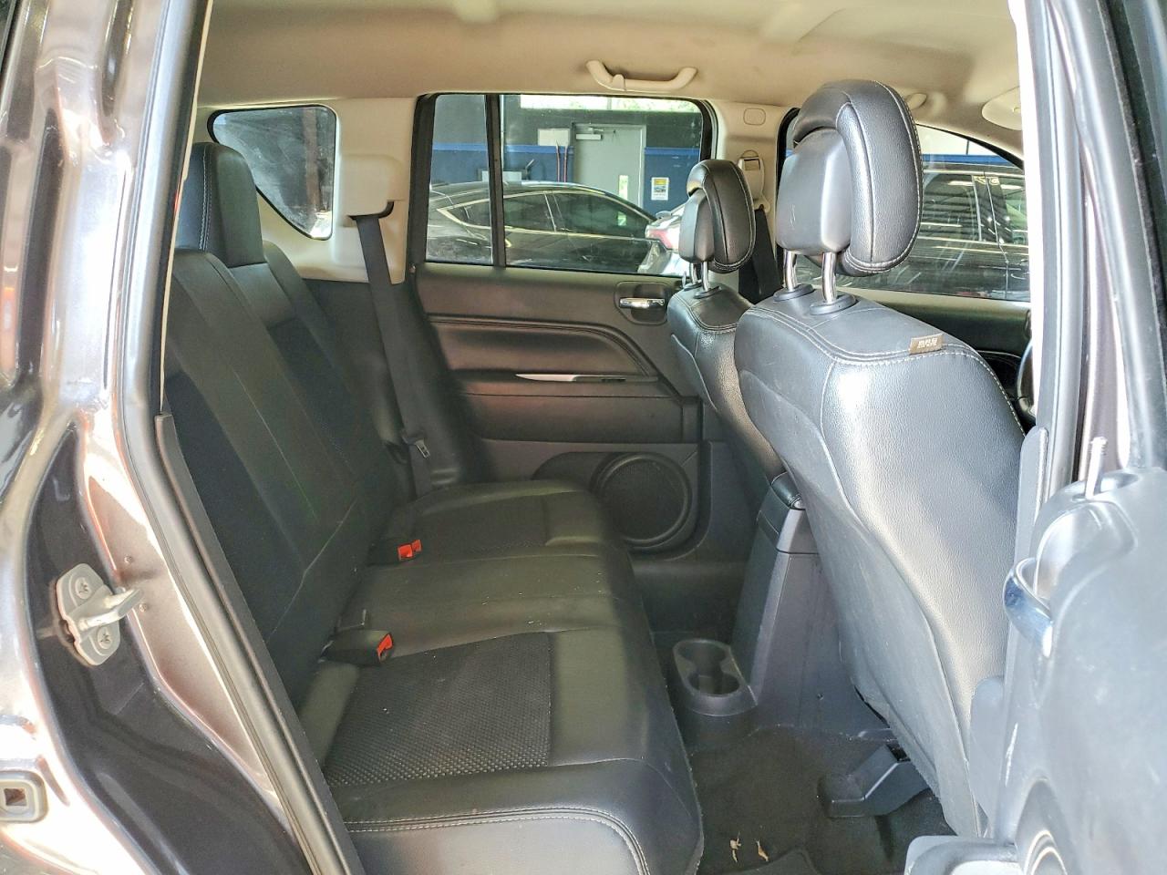 2015 Jeep Compass Latitude Серый vin: 1C4NJDEB2FD163190