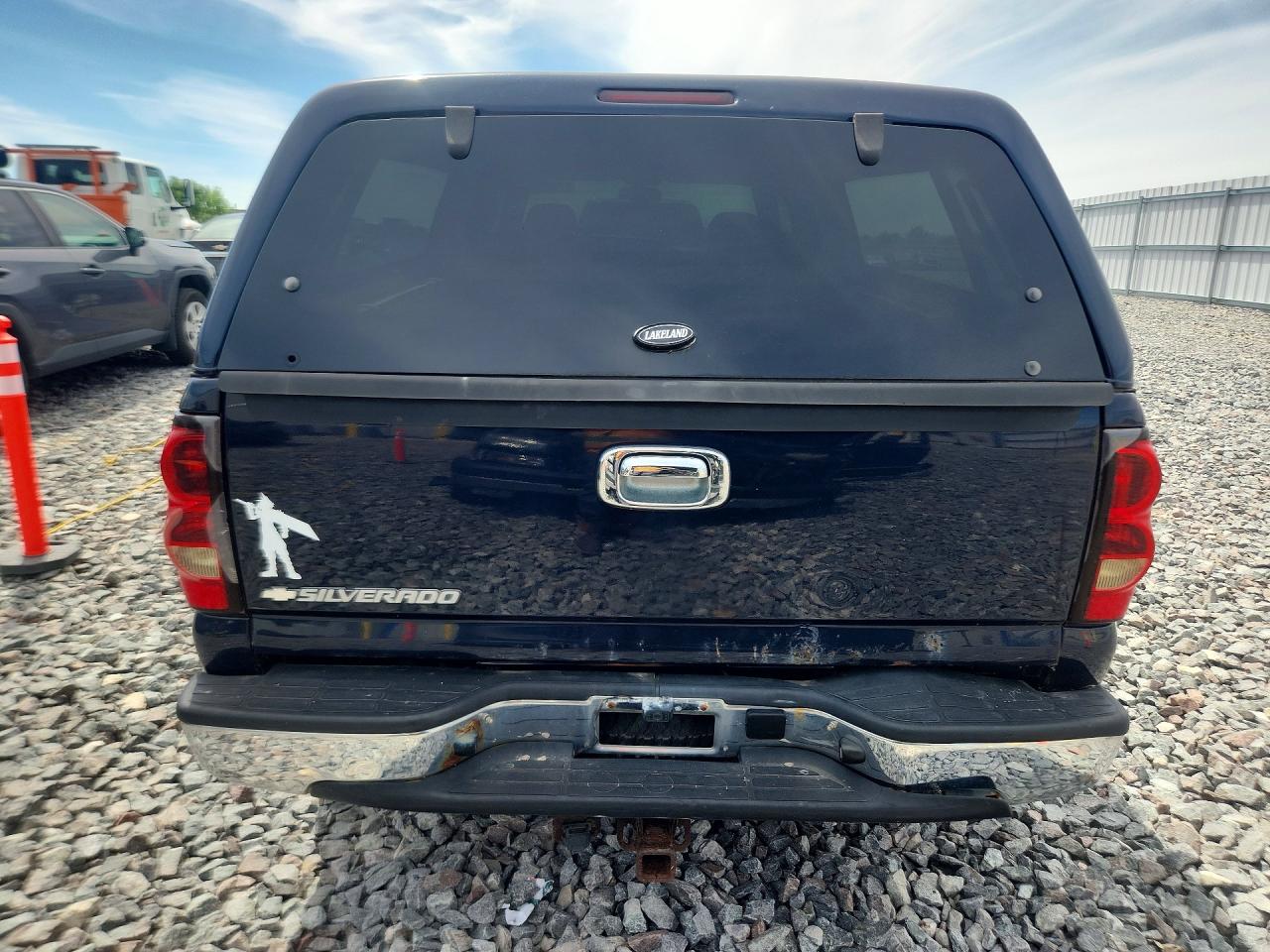 2007 Chevrolet Silverado K1500 Classic Blue vin: 1GCEK19ZX7E152520