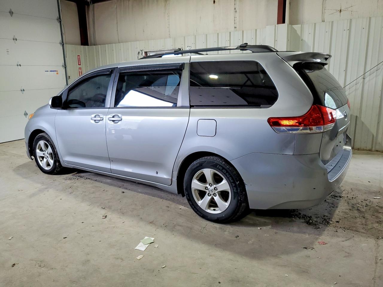 2013 Toyota Sienna Le Silver vin: 5TDKK3DC5DS333239