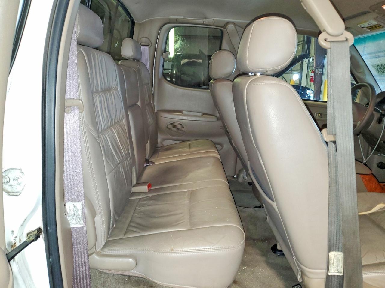 2003 Toyota Tundra Limited White vin: 5TBBT48143S395721
