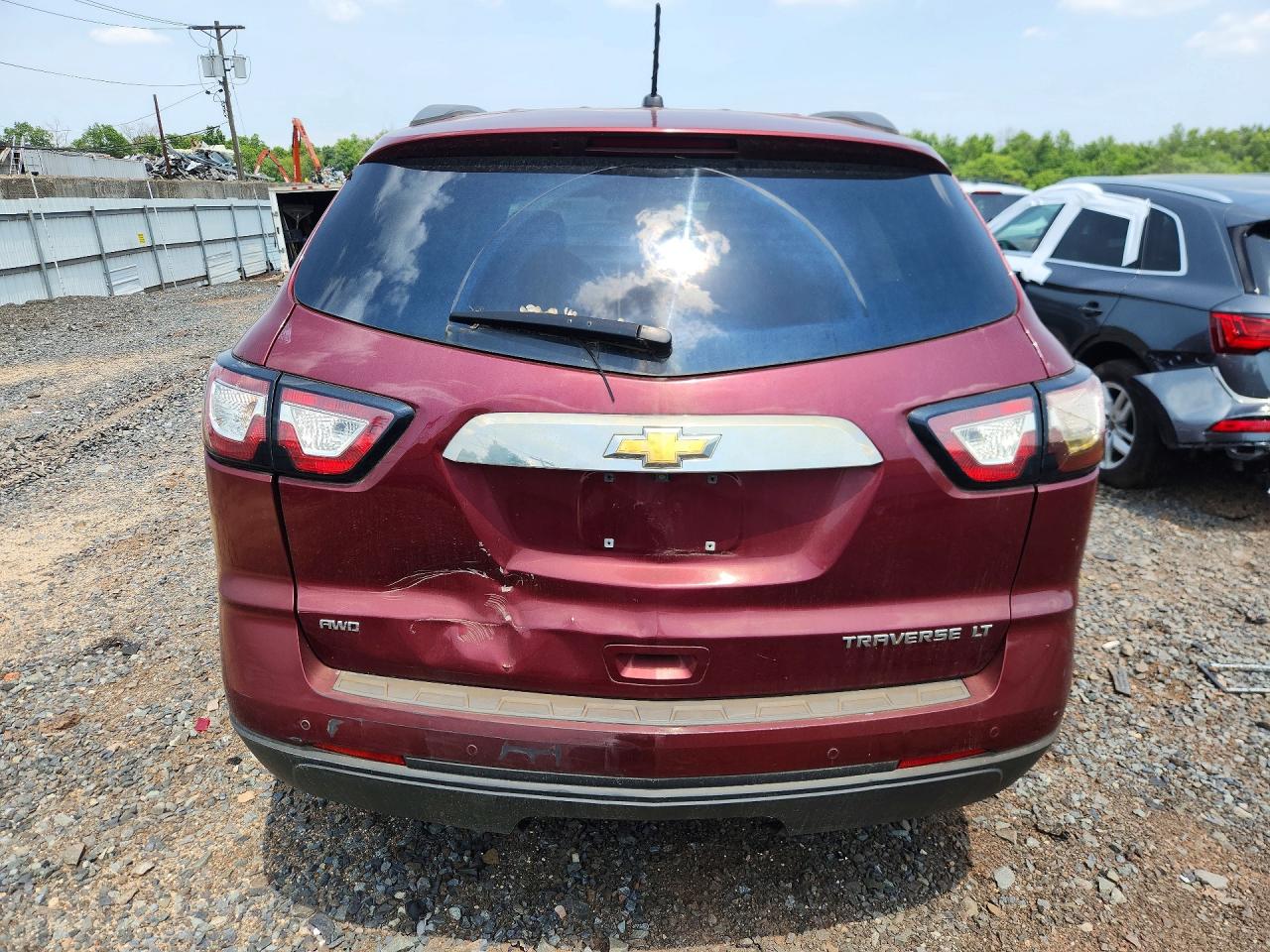 2015 Chevrolet Traverse Lt Maroon vin: 1GNKVHKD7FJ215247