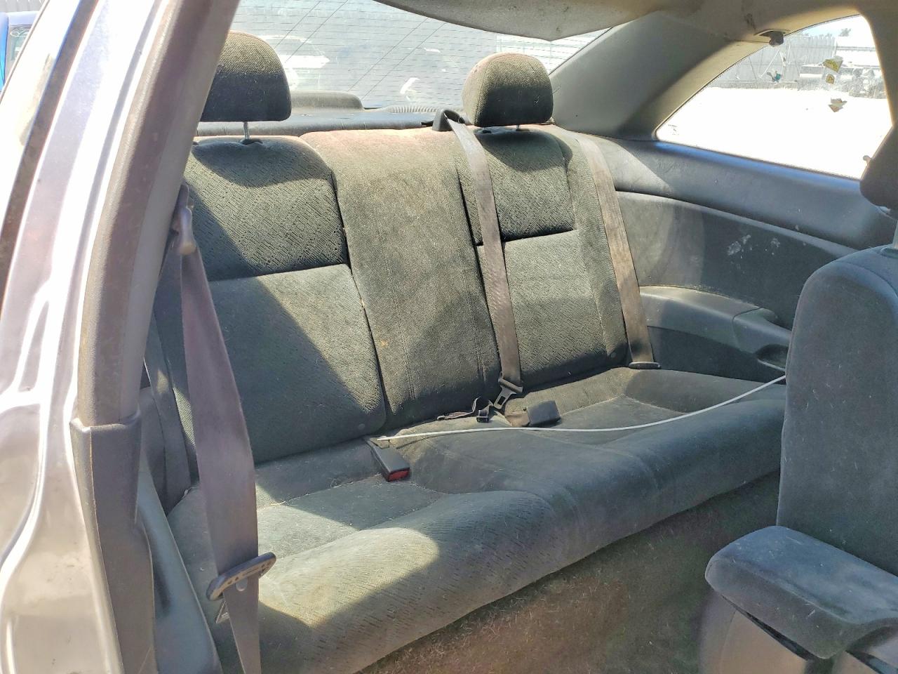 2005 Honda Civic Lx Silver vin: 1HGEM22525L072565