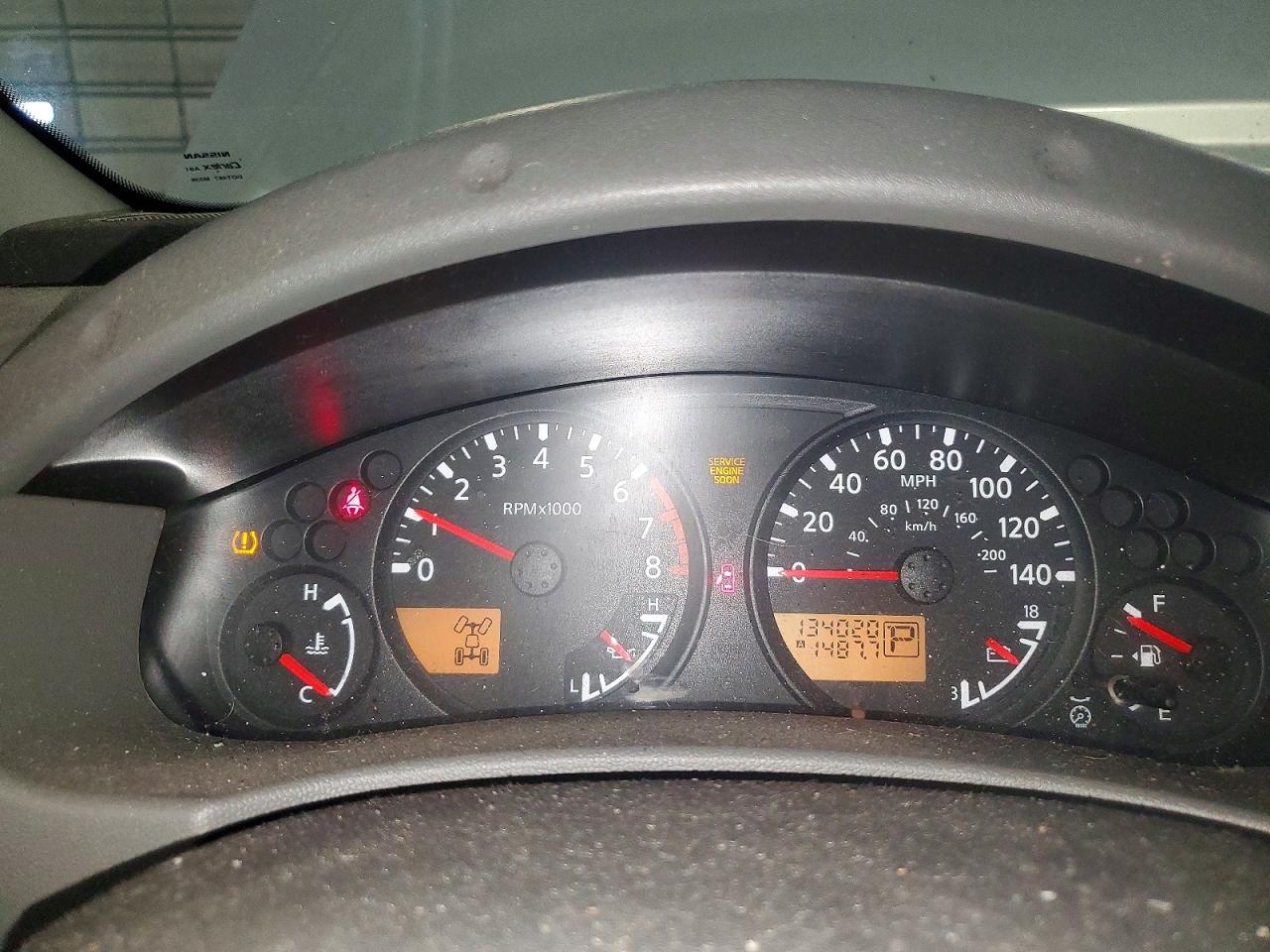 2005 Nissan Xterra S Silver vin: 5N1AN08WX5C641222