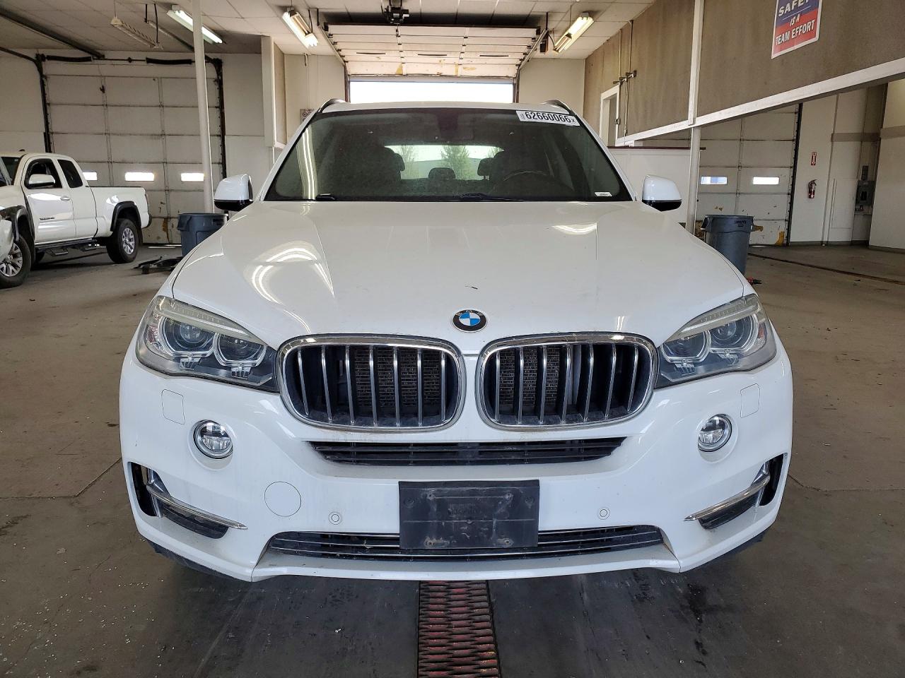 2015 Bmw X5 Xdrive35d White vin: 5UXKS4C56F0N07784