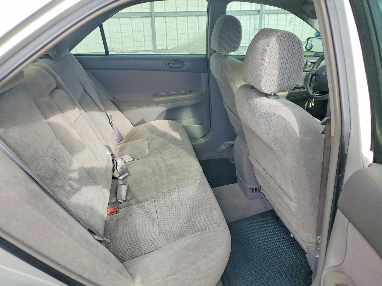 2003 Toyota Camry Le Gray vin: 4T1BE32K73U711133