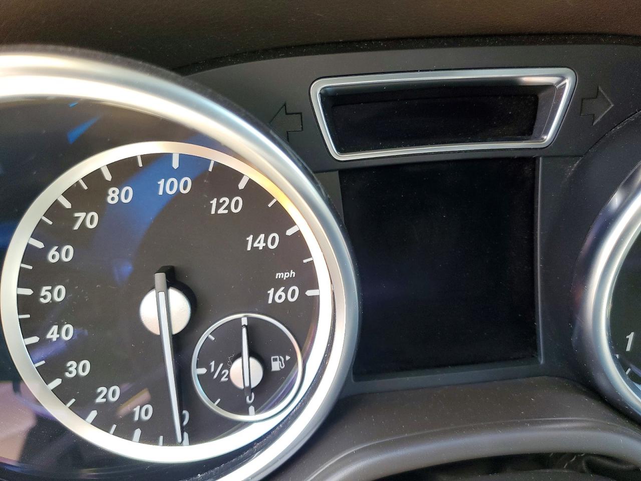 2015 Mercedes-benz Ml 250 Bluetec Черный vin: 4JGDA0EB9FA473838