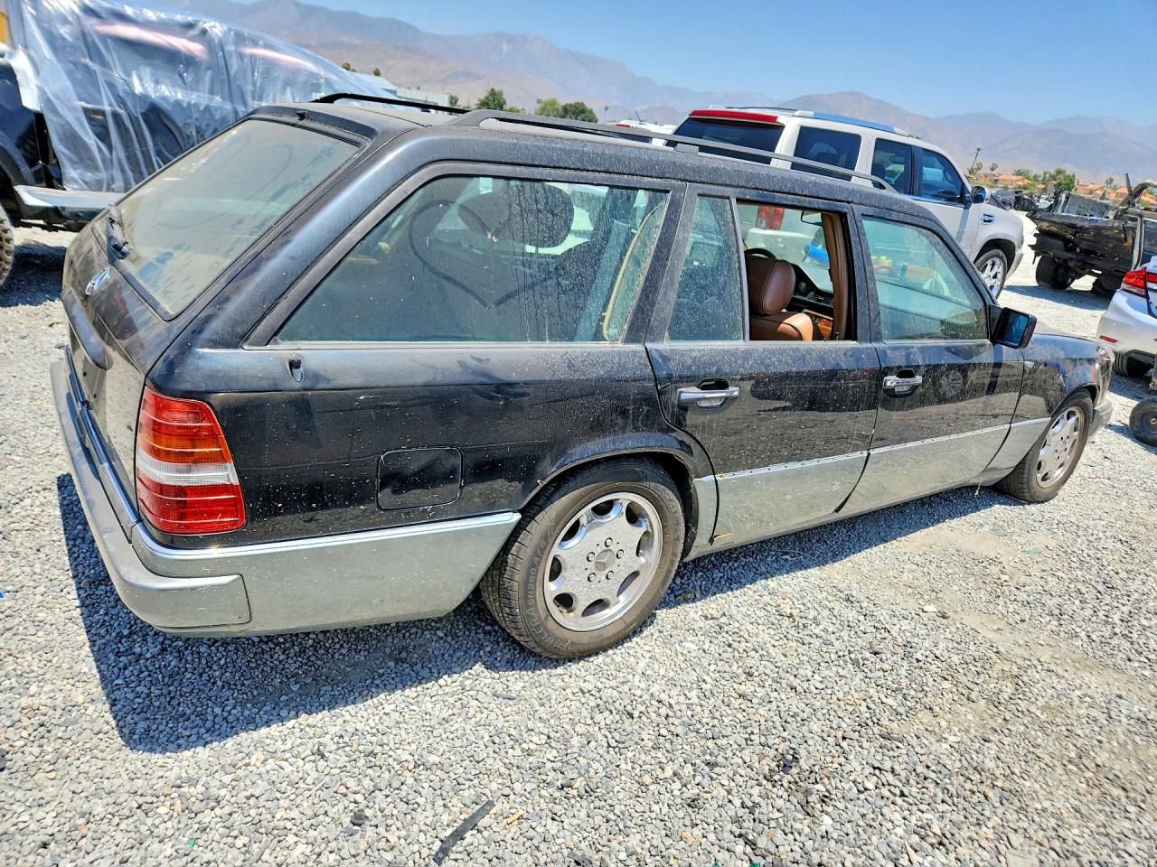 1995 Mercedes-benz E 320 Черный vin: WDBEA92E5SF336113