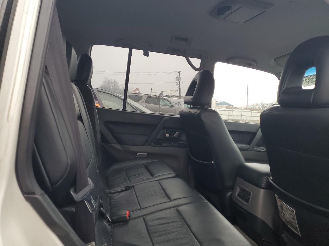 2006 Mitsubishi Montero Limited White vin: JA4MW51S56J003146