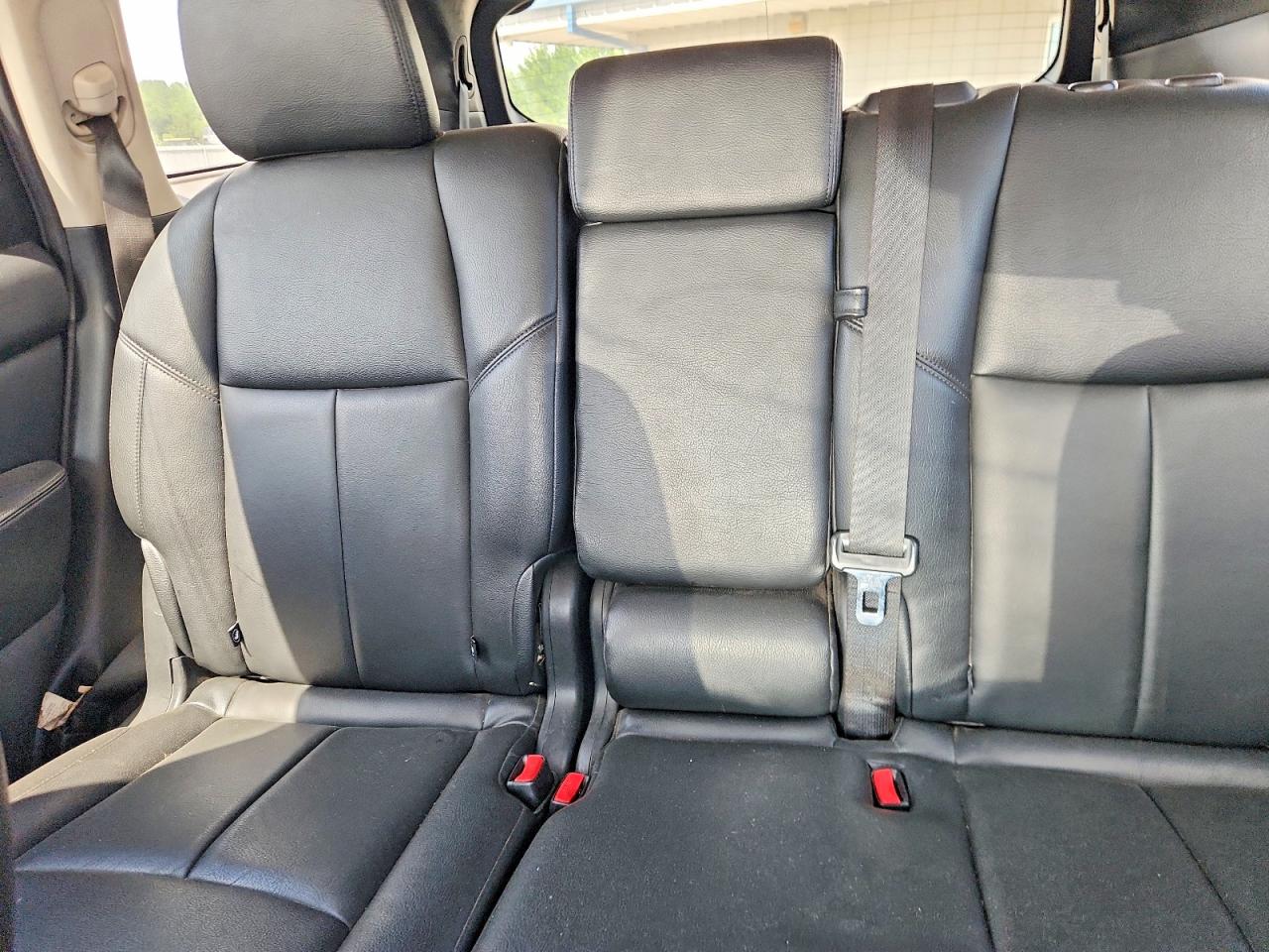 2019 Nissan Pathfinder Sv Gray vin: 5N1DR2MN8KC627566