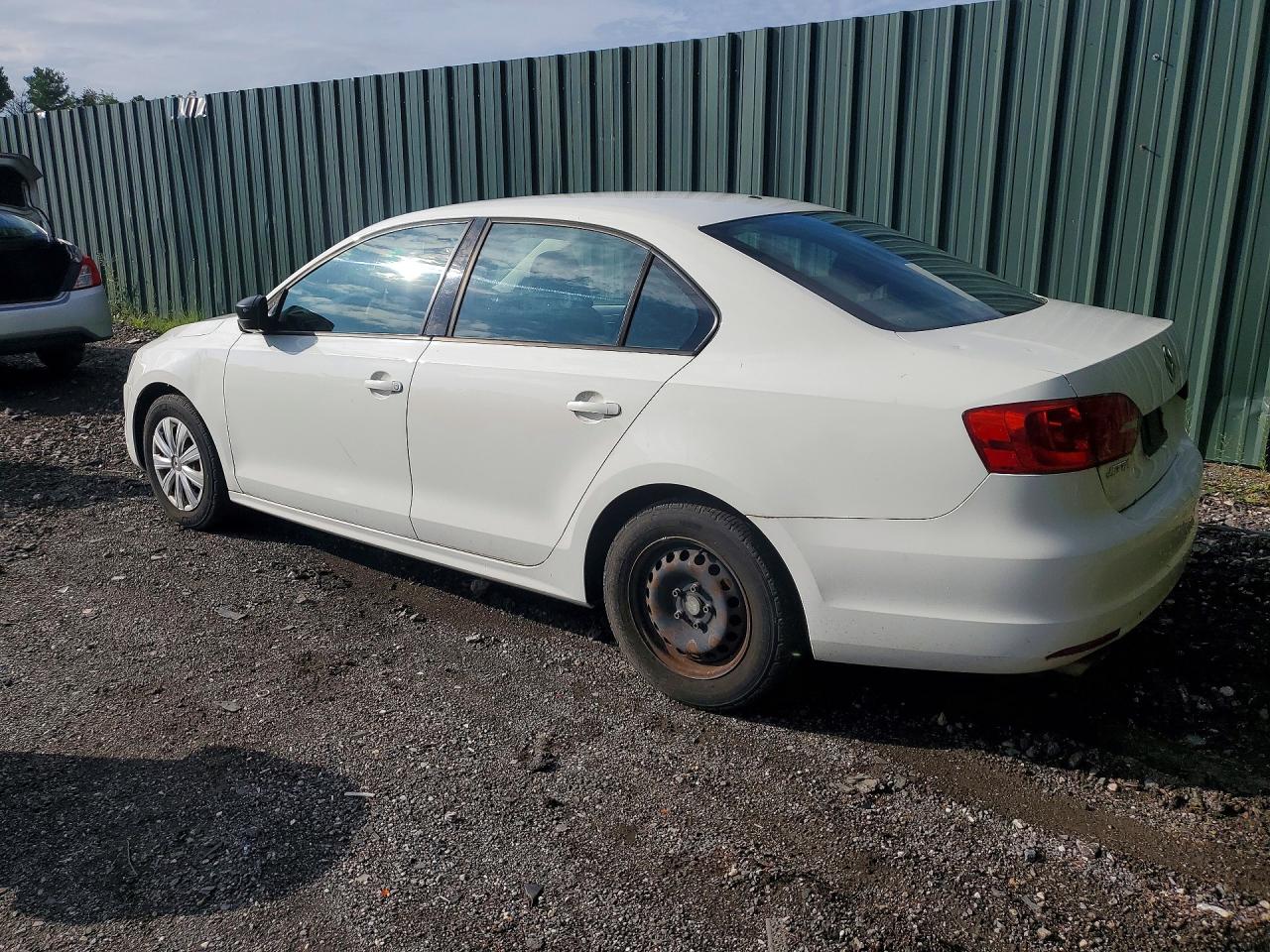 2013 Volkswagen Jetta Base White vin: 3VW2K7AJ0DM227918