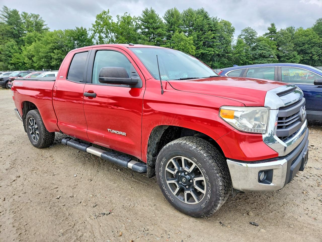 2014 Toyota Tundra Sr5 Red vin: 5TFUM5F10EX051063