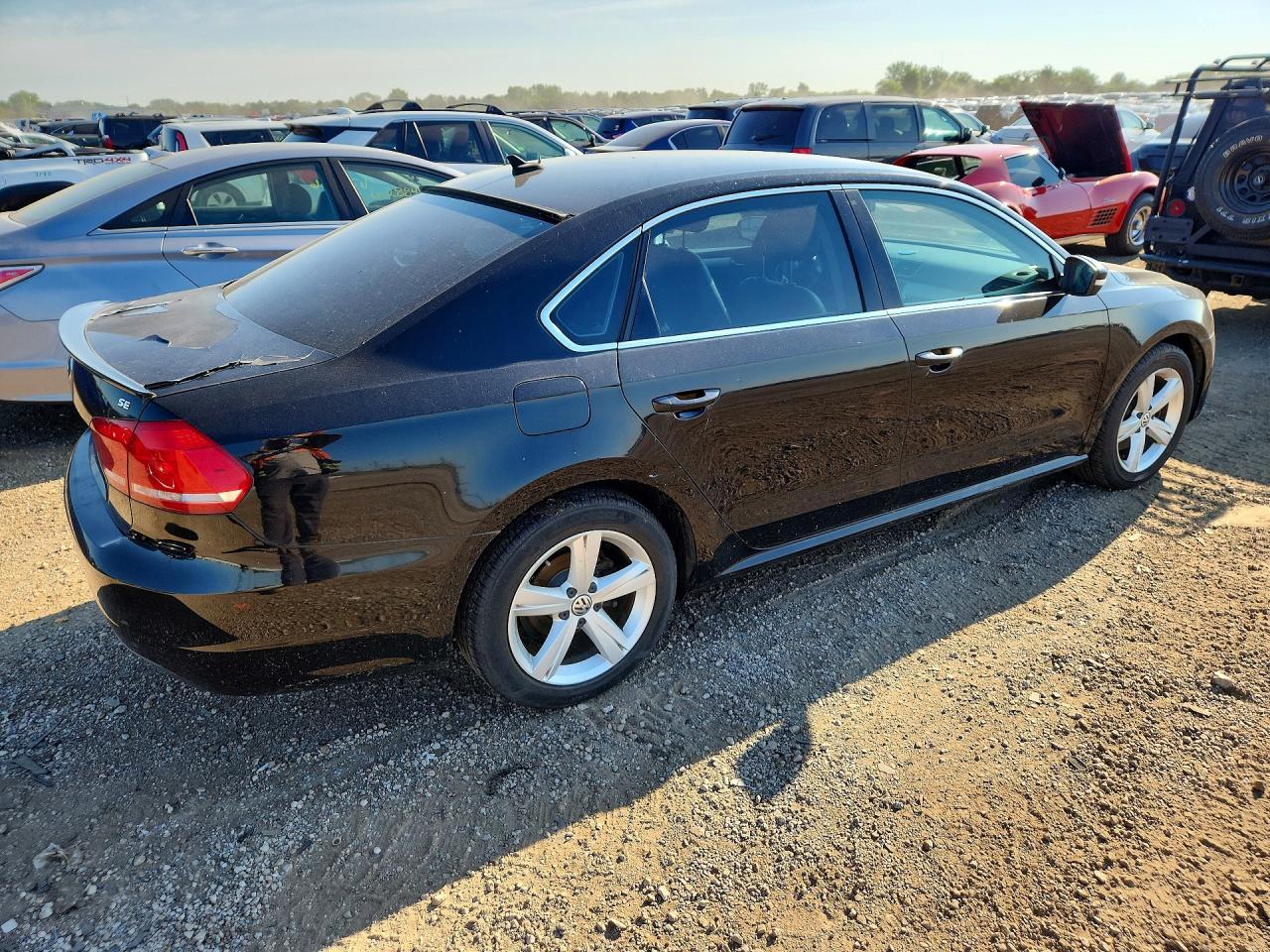 2013 Volkswagen Passat Se Black vin: 1VWBP7A3XDC139866