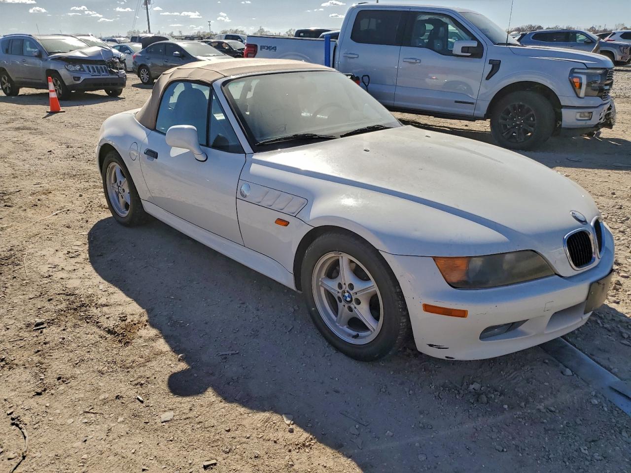 1998 Bmw Z3 1.9 White vin: 4USCH7326WLE07143