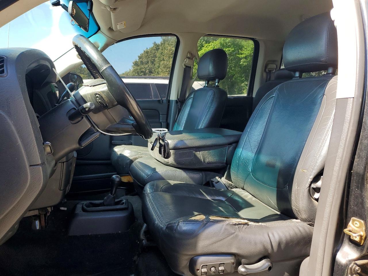 2004 Dodge Ram 1500 St Black vin: 1D7HU18D24S583076
