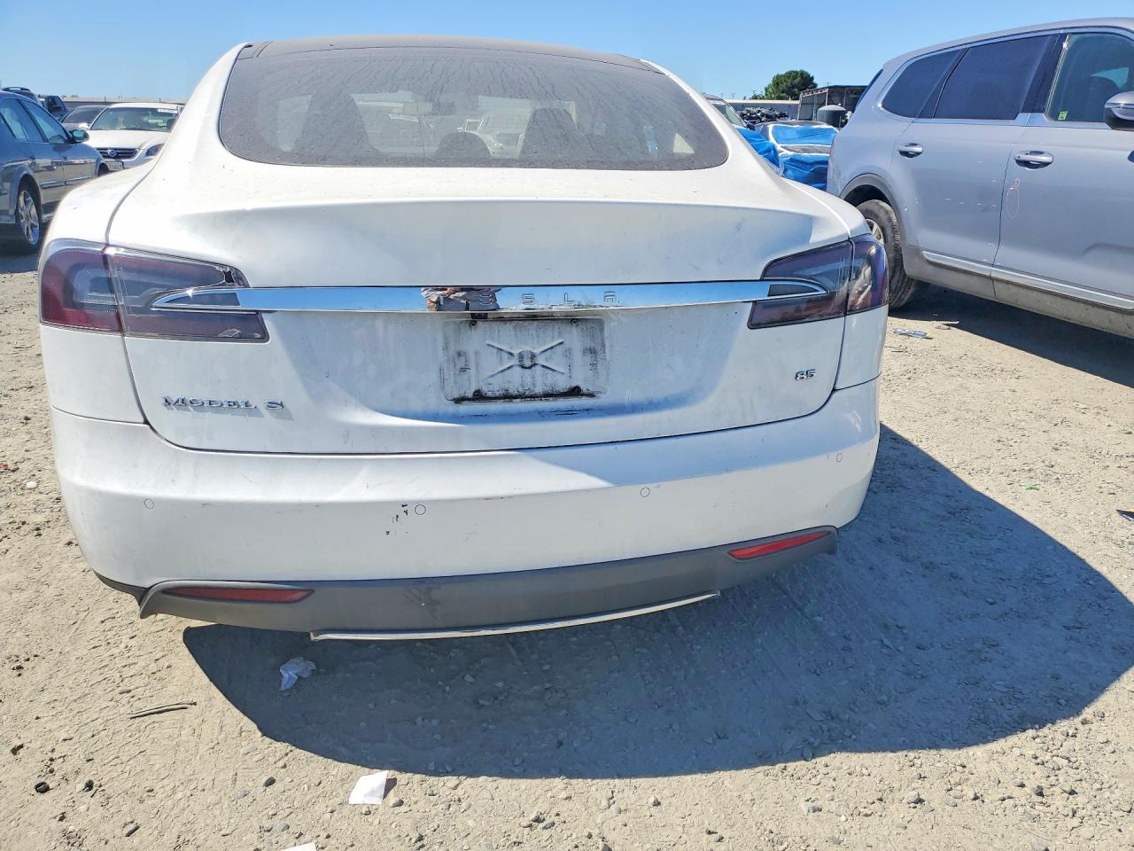 2014 Tesla Model S White vin: 5YJSA1H16EFP35003