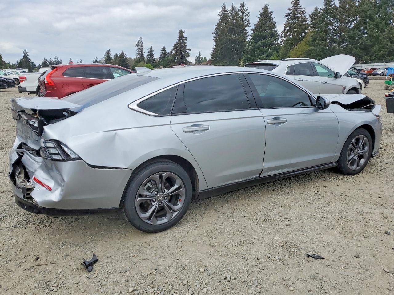 2025 Honda Accord Hybrid Exl Silver vin: 1HGCY2F67SA018037